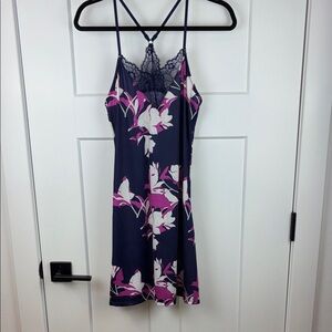 Body touch, Lingerie Nightgown Macy’s Floral Blue Pink White Size Medium d